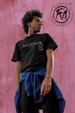Lade das Bild in den Galerie-Viewer, FAMANCA Nefelibata Fuser Relaxed T-Shirt Herren Dunkle Farben (Front)
